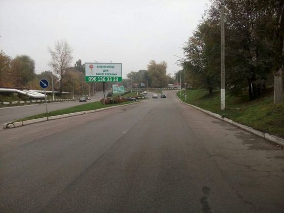 Фото рекламної площини за адресою дз35А1,авторозв'язка пр. Гімназичний - вул. Йосипа Манаєнкова - вул. Васильєвська (на роздільній смузі)