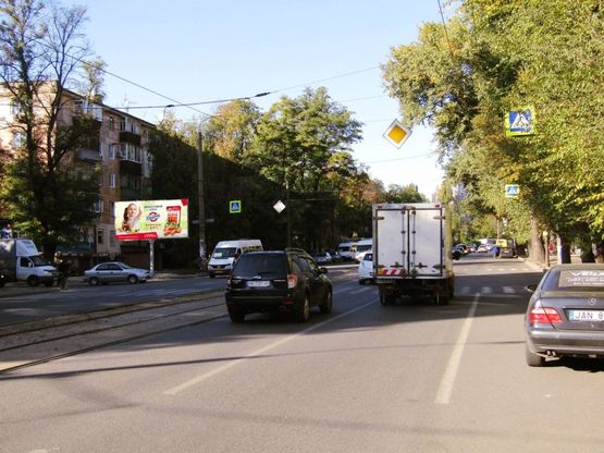 Фото рекламної площини за адресою m006B,просп. Богдана Хмельницького - вул. Краснопольська