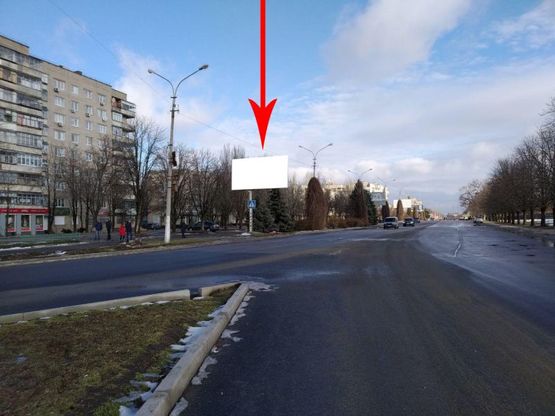 Фото рекламної площини за адресою Нп20Б,вул.Першотравнева, навпроти буд. №1 Фото рекламної площини за адресою Нп20Б,вул.Першотравнева, навпроти буд. №1