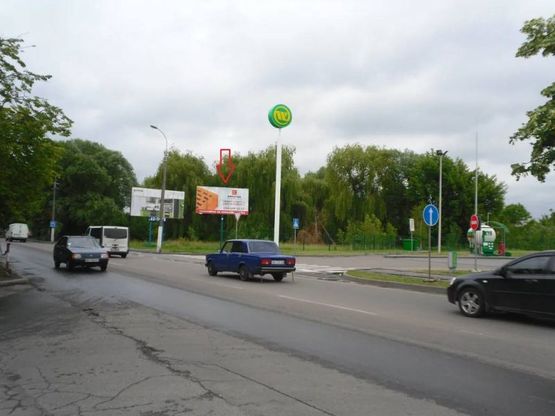 Фото рекламної площини за адресою м. Рівне, вул. С. Бандери, в районі перехрестя з вул. Менделєєва Фото рекламної площини за адресою м. Рівне, вул. С. Бандери, в районі перехрестя з вул. Менделєєва