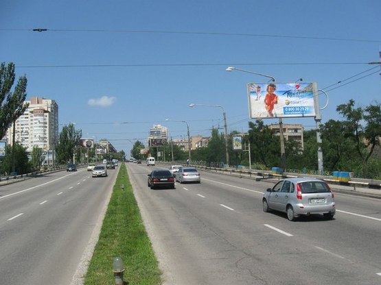 Фото рекламної площини за адресою пр.Ленина - дамба №3, напрямок руху від вокзалу