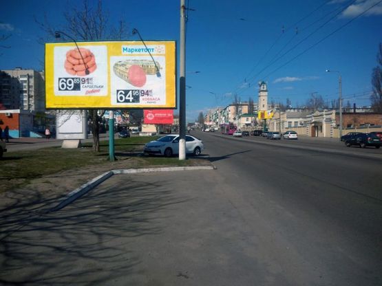 Фото рекламної площини за адресою пр. Свободи, р-н "Троїцького" ринку