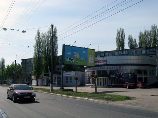 Фото рекламної площини за адресою вул. Першотравнева, 57-В