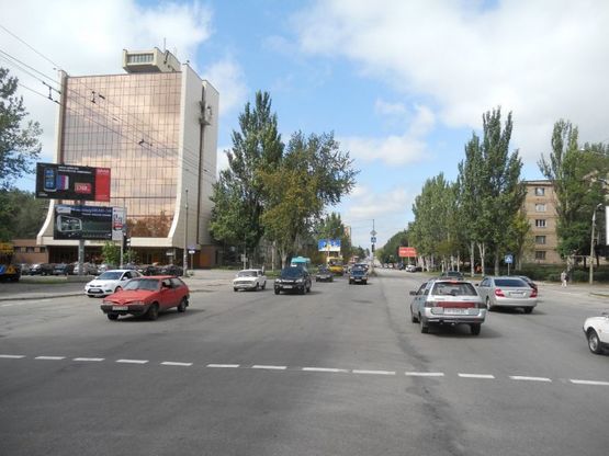 Фото рекламной плоскости по адресу вул.Перемоги - вул.Маяковського,банк, верхня площина