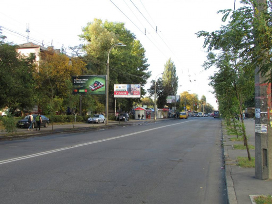 Фото рекламной плоскости по адресу Щербаківського Данила (Щербакова), 45  (рух від проспекту Перемоги, за 100 метрів до вул.Салютна, ліворуч)