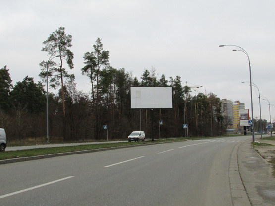 Фото рекламної площини за адресою Старобориспільска (розподілювач), рух в напрямку  М"Червоний Хутір"