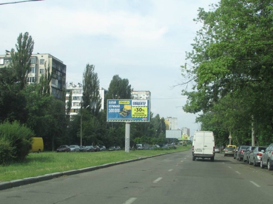 Фото рекламної площини за адресою Шолом-Алейхема, 19  рух до Волгоградської площі (на розподілювачі) Фото рекламної площини за адресою Шолом-Алейхема, 19  рух до Волгоградської площі (на розподілювачі)