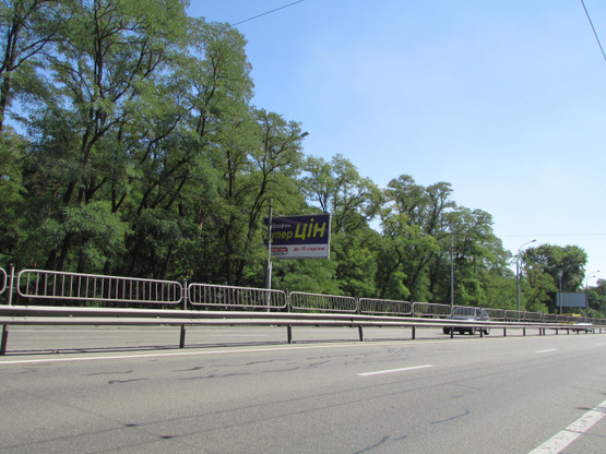 Фото рекламной плоскости по адресу Визволителів проспект, (Парк Перемоги)