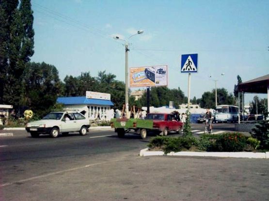 Фото рекламної площини за адресою ул.Калиновая,суппермаркет EvroMART Фото рекламної площини за адресою ул.Калиновая,суппермаркет EvroMART