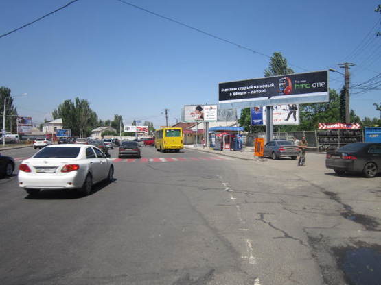 Фото рекламной плоскости по адресу Черноморского Казачества №108 А правая