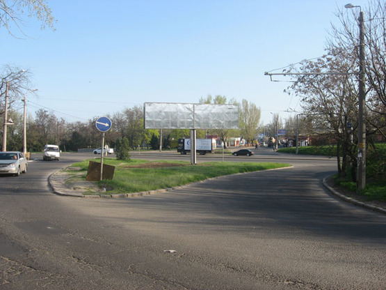 Фото рекламної площини за адресою Дальницкая угол Стуса Василия В правая