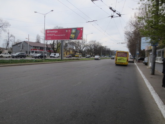 Фото рекламної площини за адресою Люстдорфская дор. Филатова №1 правый В Фото рекламної площини за адресою Люстдорфская дор. Филатова №1 правый В