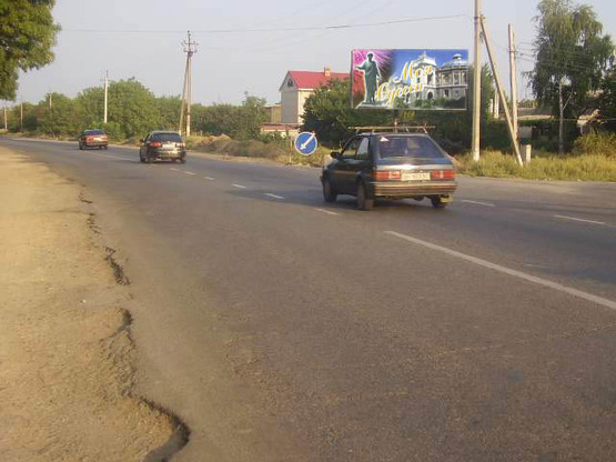 Фото рекламної площини за адресою Лески ул.Кастьянчука А