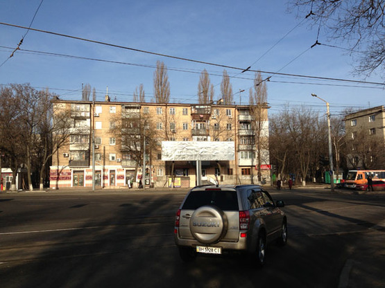 Фото рекламної площини за адресою Люстдорфская дорога №88-б Комарова А левая