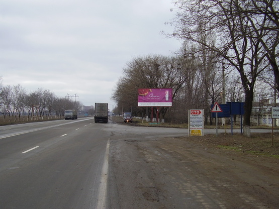 Фото рекламной плоскости по адресу Николаев Одесса въезд КП А