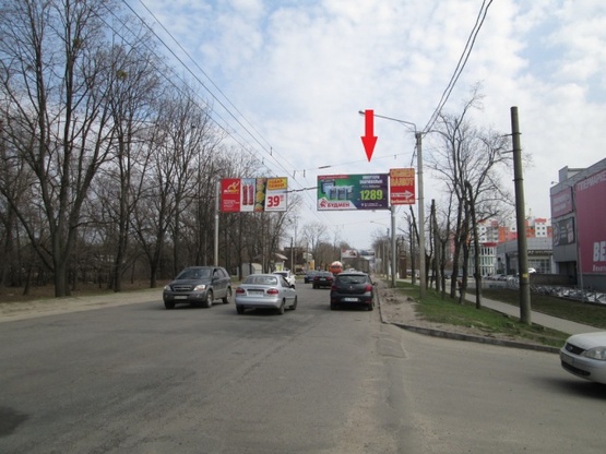 Фото рекламної площини за адресою Московский просп., 256-В, из центра (ТРЦ Экватор, СМ Варус, автоцентр NISSAN, продуктовый рынок)