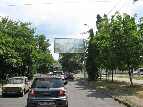 Фото рекламной плоскости по адресу Ильфа и Петрова Ак.Глушко №28 А