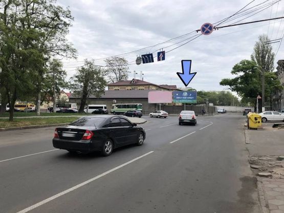 Фото рекламной плоскости по адресу Старосенная площадь, 33