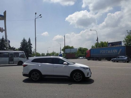 Фото рекламной плоскости по адресу рынок "Анжелика"( на кругу)3                                                             ЛЕВЫЙ