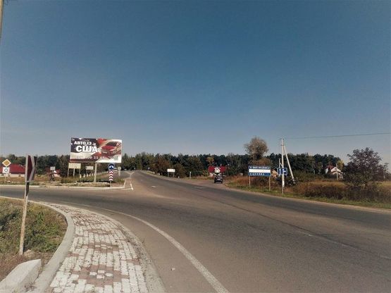 Фото рекламної площини за адресою Корнич (кільце)/ на Івано-Франківськ