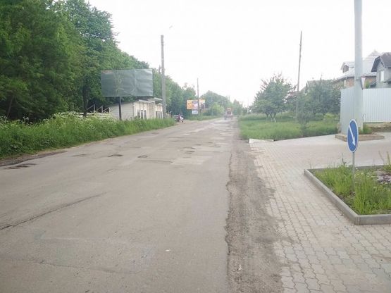 Фото рекламної площини за адресою вул. Петлюри (в'їзд в Коломию, напрям в центр)