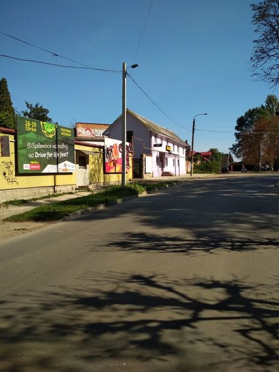 Фото рекламної площини за адресою вул. Січових Стрільців  (економіко-правовий коледж)