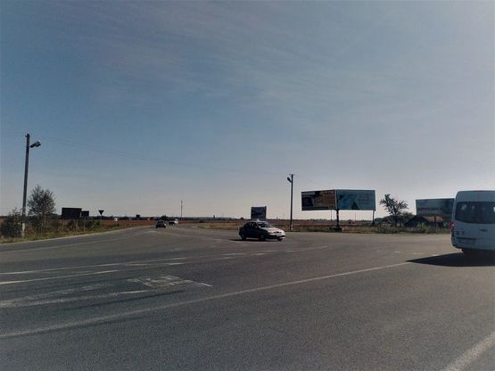 Фото рекламної площини за адресою с. Раківчик, траса Івано-Франківськ-Чернівці (обїздна на Чернівці)