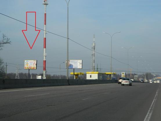 Фото рекламної площини за адресою Киев-Одесса 17+090 км справа АЗС в Киев