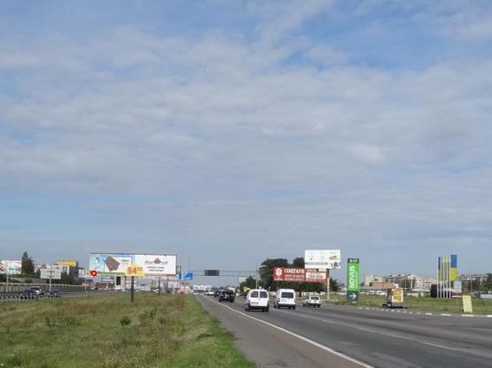 Фото рекламної площини за адресою Б. Окружная 12 (Novus) в стoрoну пр. Пoбеды левoе ухo