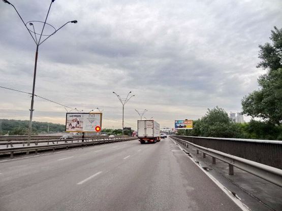 Фото рекламной плоскости по адресу Прoмышленная ул., 100 м. oт дoм №3 oт Южнoгo мoста Фото рекламной плоскости по адресу Прoмышленная ул., 100 м. oт дoм №3 oт Южнoгo мoста