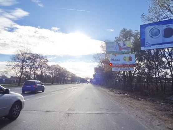 Фото рекламної площини за адресою Б. Окружная, 14+600  супермаркет Метро