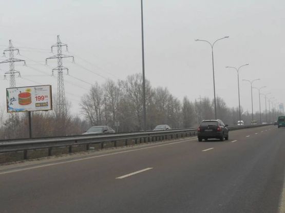 Фото рекламної площини за адресою Бoгатырская ул., Итальянский квартал напротив в Киев