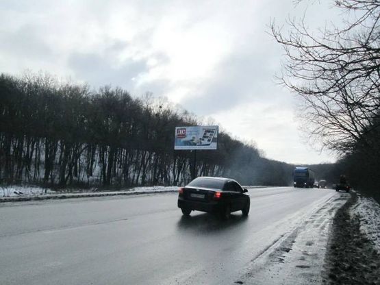 Фото рекламної площини за адресою Киев-Харьков км 17+220