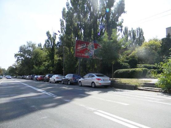 Фото рекламної площини за адресою Антона Цедика (бывш. Эжена Потье) ул., 7 Фото рекламної площини за адресою Антона Цедика (бывш. Эжена Потье) ул., 7