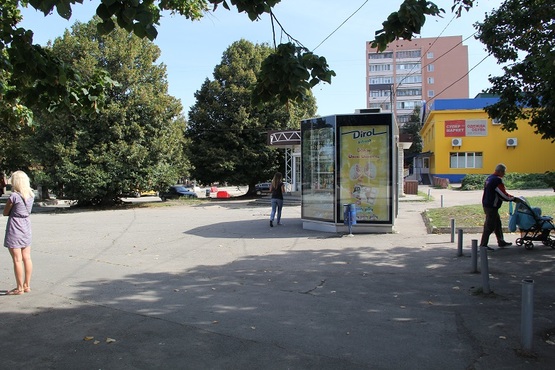 Фото рекламной плоскости по адресу ул. Харьковских Дивизии, 3, супермаркет Сильпо Фото рекламной плоскости по адресу ул. Харьковских Дивизии, 3, супермаркет Сильпо