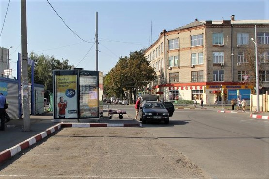 Фото рекламной плоскости по адресу пл. Защитников Украины, 1-А,  Конный Рынок Фото рекламной плоскости по адресу пл. Защитников Украины, 1-А,  Конный Рынок
