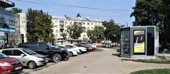 Фото рекламной плоскости по адресу ул. Отокара Яроша, 18-Д, ТЦ Движение, Сильпо, гостиница Мир Фото рекламной плоскости по адресу ул. Отокара Яроша, 18-Д, ТЦ Движение, Сильпо, гостиница Мир
