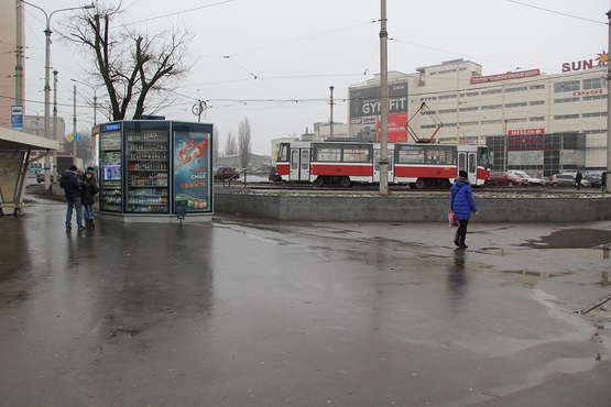 Фото рекламной плоскости по адресу пр. Героев Сталинграда, Одесская, круг трамваев Фото рекламной плоскости по адресу пр. Героев Сталинграда, Одесская, круг трамваев