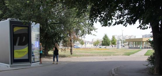 Фото рекламной плоскости по адресу ул. Державинская, 2, ст. м. Метростроителей, стадион Металлист Фото рекламной плоскости по адресу ул. Державинская, 2, ст. м. Метростроителей, стадион Металлист