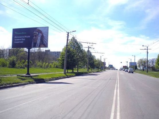Фото рекламной плоскости по адресу Университетский пр., (  м-рн 101, из центра, от "Велыкой кышени")