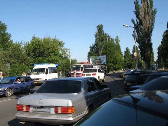 Фото рекламної площини за адресою ул.Победы, остановка "рынок Утренний", Маршрут всего общественного транспорта, район рынка "Утренний"