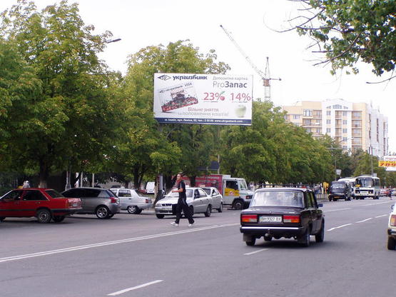 Фото рекламной плоскости по адресу пр.Ленина 14 (Копейка), пр.Ленина 14 ( УНИВЕРСАМ "Копейка"), высокий щит