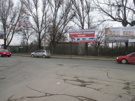 Фото рекламної площини за адресою на розі вулиць Енергетичної та Хотинської, лівий Фото рекламної площини за адресою на розі вулиць Енергетичної та Хотинської, лівий