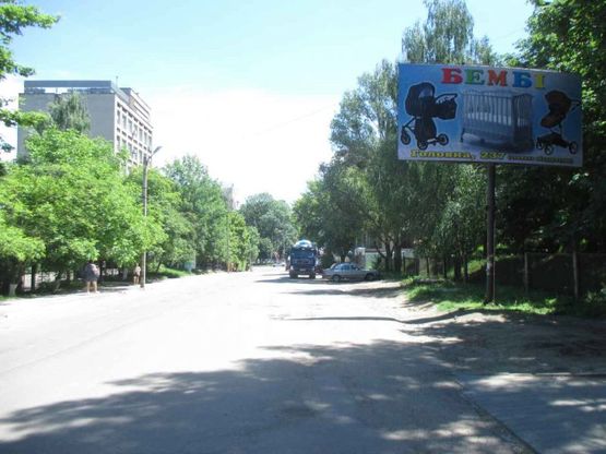 Фото рекламной плоскости по адресу вул. Рівненська, 4 Фото рекламной плоскости по адресу вул. Рівненська, 4