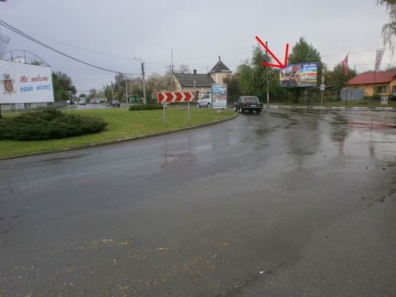 Фото рекламной плоскости по адресу вул. Авіаційна, 3 (кільце на Аеропорт)