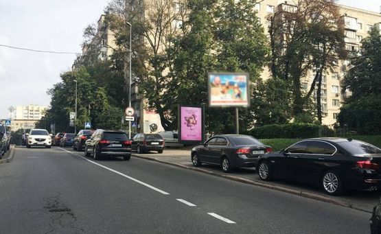 Фото рекламної площини за адресою Кловський Узвіз, 20