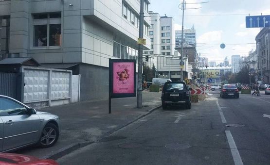 Фото рекламной плоскости по адресу Жилянська Вул., 24 Фото рекламной плоскости по адресу Жилянська Вул., 24