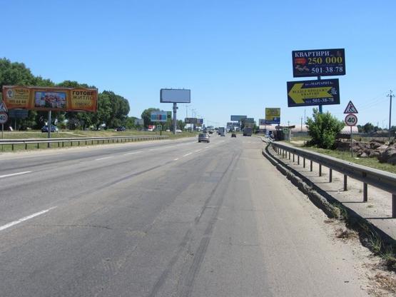 Фото рекламної площини за адресою Кільцева дорога, сервісні станції "СКАНІЯ", "VOLVO" нижній, напр. до Одеської пл. Фото рекламної площини за адресою Кільцева дорога, сервісні станції "СКАНІЯ", "VOLVO" нижній, напр. до Одеської пл.