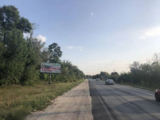 Фото рекламної площини за адресою В’ЇЗД в БЦ з КИЄВА вул. Київська, (біля заправки БРСМ)