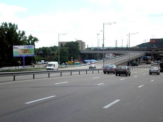 Фото рекламной плоскости по адресу Надднепрянское шоссе, ул.Промышленная направление на Южный мост